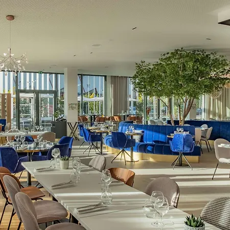 Golden Tulip Lyon Ouest Techlid Hotel & Spa-3